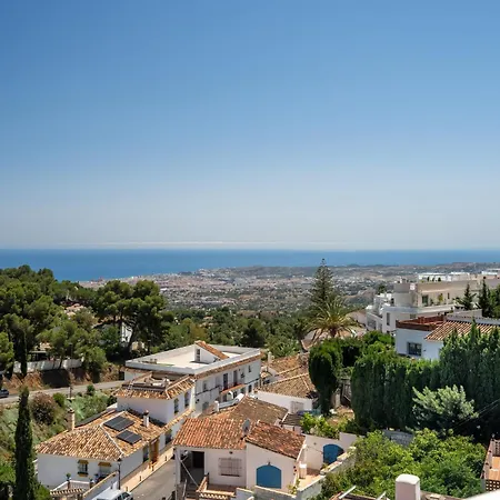Modern Gem With Large Terrace And Sea Views *