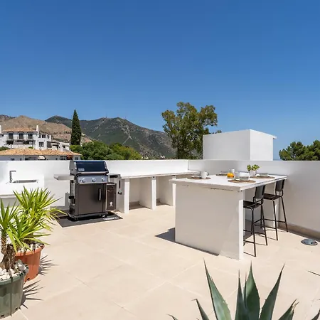 Modern Gem With Large Terrace And Sea Views *