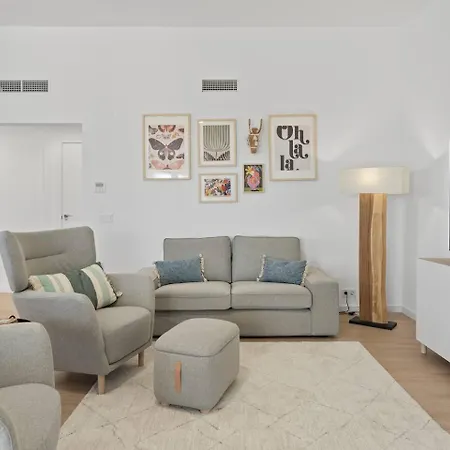 Apartment Modern Gem With Large Terrace And Sea Views *