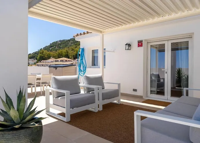 Lägenhet Modern Gem With Large Terrace And Sea Views *