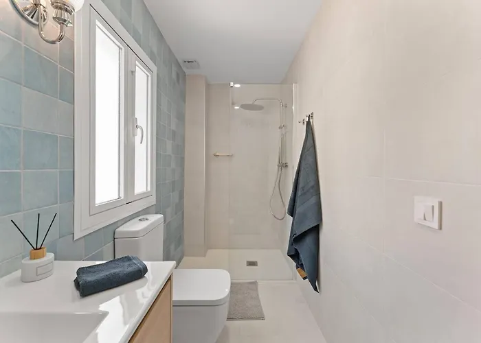 Lägenhet Modern Gem With Large Terrace And Sea Views Mijas