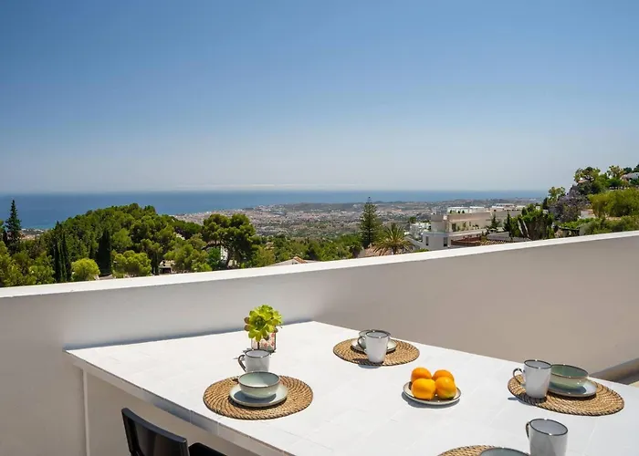 Lägenhet Modern Gem With Large Terrace And Sea Views *